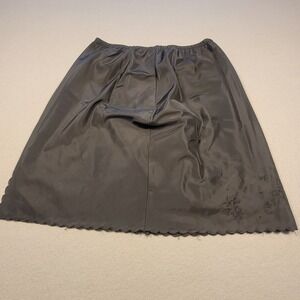 Vintage‎ Bali Fischer Collection Half Slip Black Embroidered USA Women's Medium